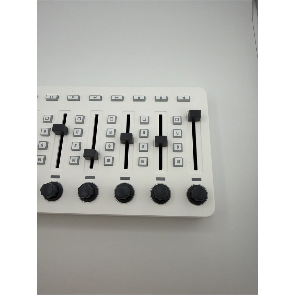 M-VAVE SMC-MIXER MIDI Controller Mixing Console for Wireless Connection Mac/iOS - Picture 4 of 13
